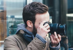 Quem São e Como Trabalham os Paparazzi