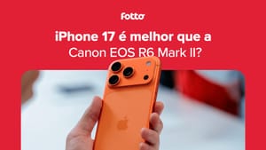 Pessoa segurando um iPhone 17 Pro Max na cor laranja. 